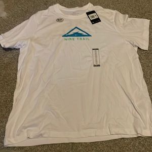 Nike Trail T Shirt NWT
